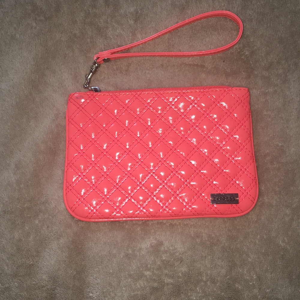 Express wristlet